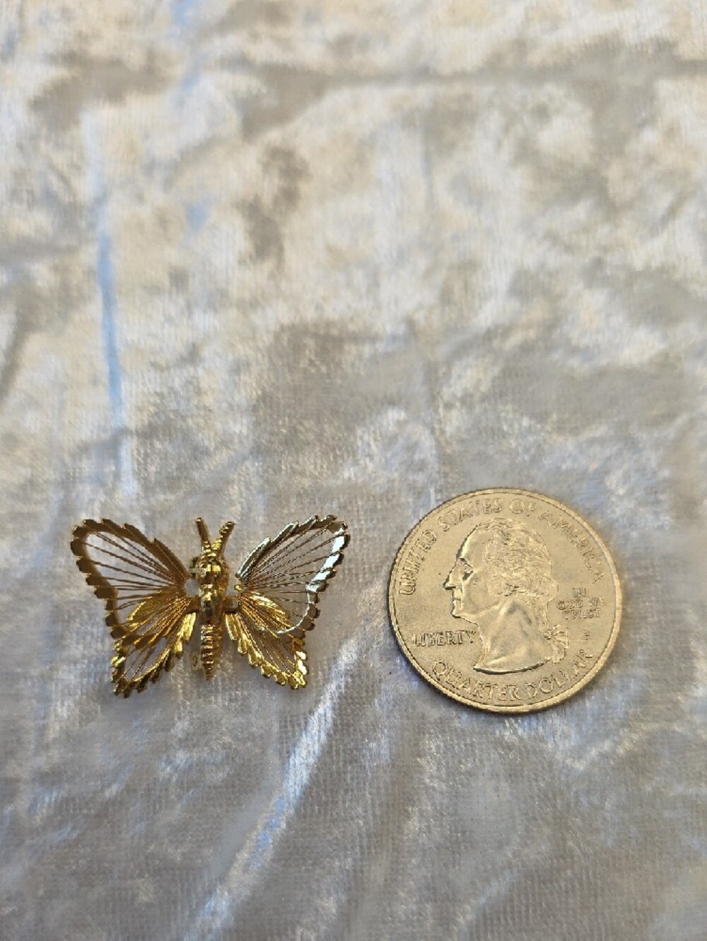Vintage Monet Signed Gold Butterfly Whimsy Brooch - Picture 2 of 5
